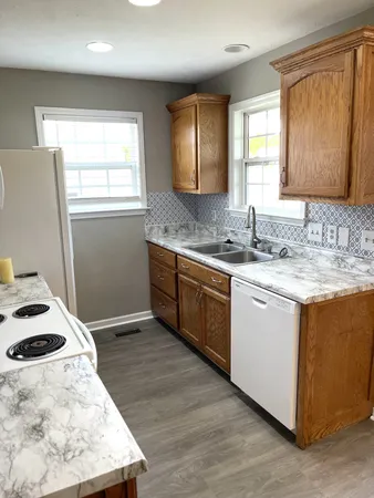 $1,800 | 1604 Baucom Drive, Columbia, TN 38401