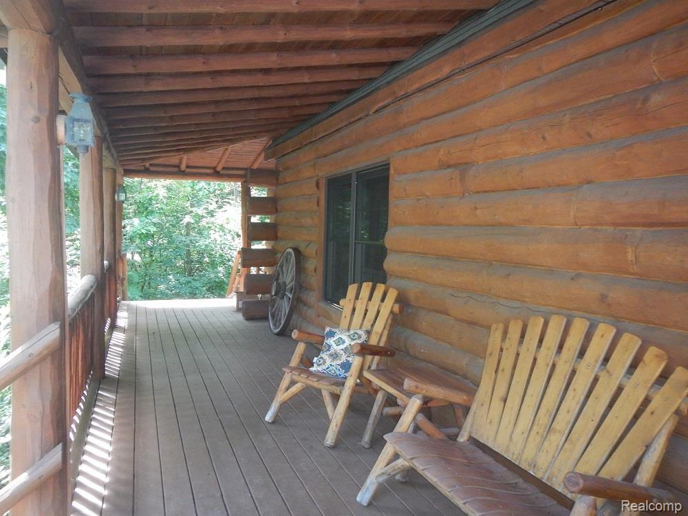 1846 Noble Road Leonard, MI 48367 - Photo 4 of 53 Front Porch.jpg