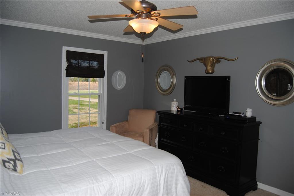 3624 Old Mountain Road Trinity, NC 27370 - Photo 4 of 15