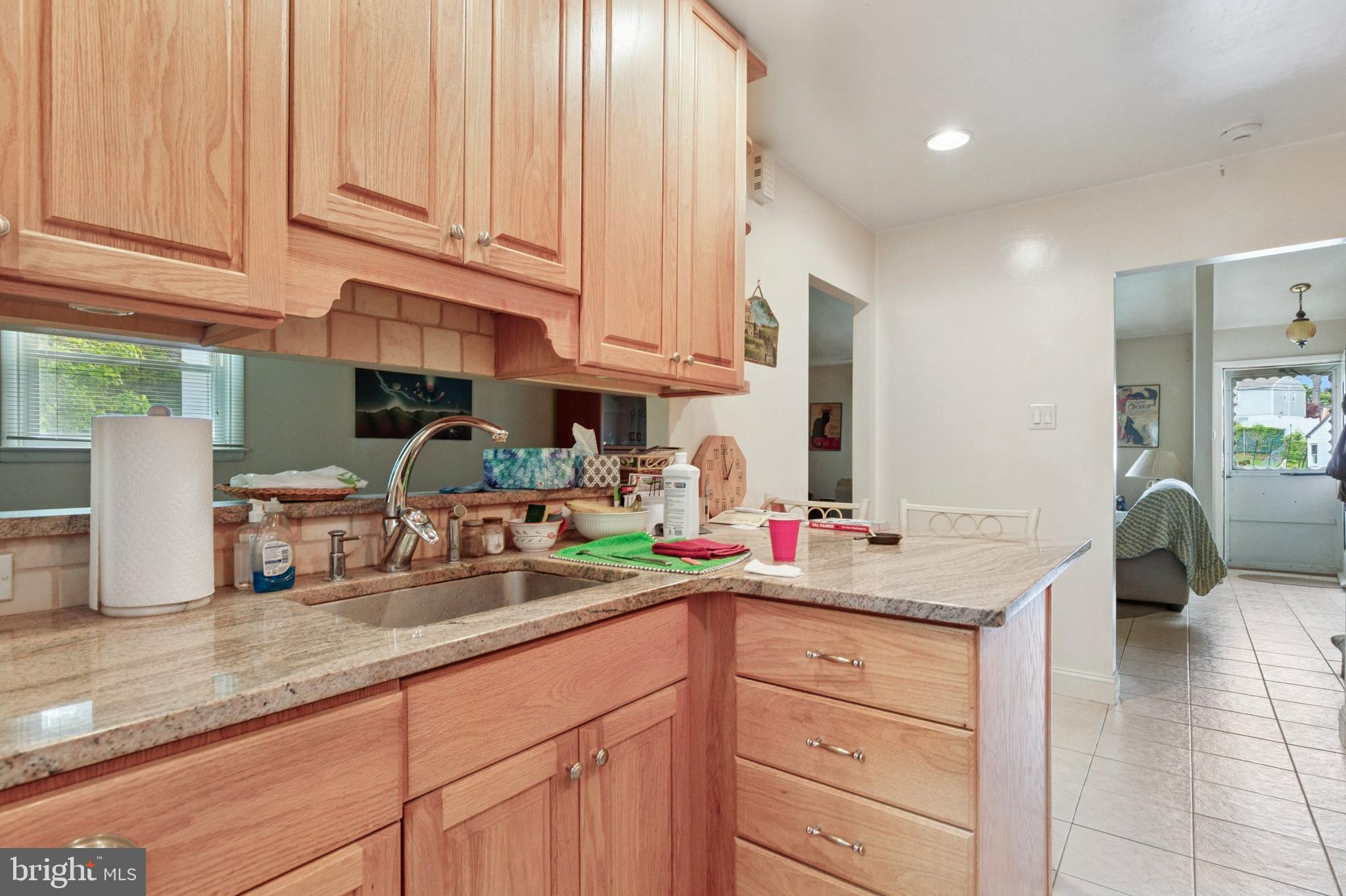 340 Ainslie Road Huntingdon Valley, PA 19006 - Photo 7 of 25