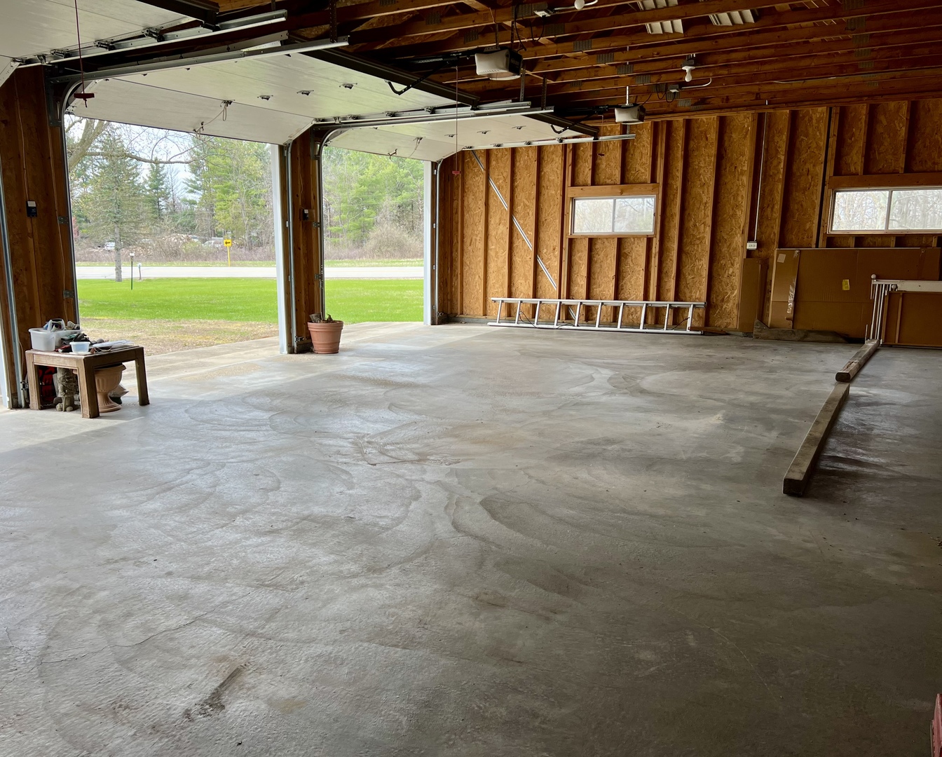7112 Altenburg Road Harvard, IL 60033 - Photo 19 of 26 a view of an empty room with a large window