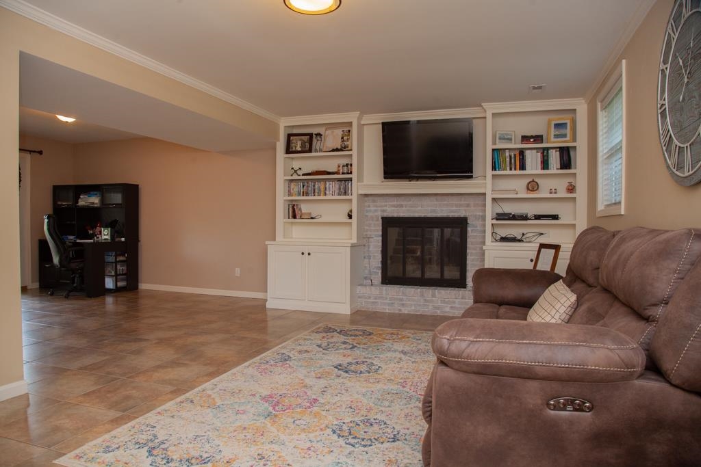7788 Ridgemont Drive Newburgh, IN 47630 - Photo 20 of 31 Gallery Image 20