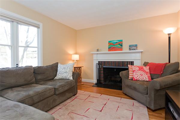 231 Ridge Street Arlington, MA 02474 - Photo 4 of 22 Gallery Image 4