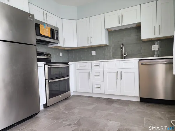 $2,500 | 52 Glen Ridge Court, Unit 52, New Milford, CT 06776