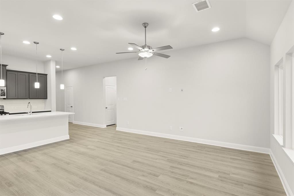 1232 Redcoat Drive Forney, TX 75126 - Photo 8 of 34 16. 1232 Redcoat - Family (3)