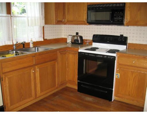 24 Smith Street Amherst, MA 01002 - Photo 4 of 5