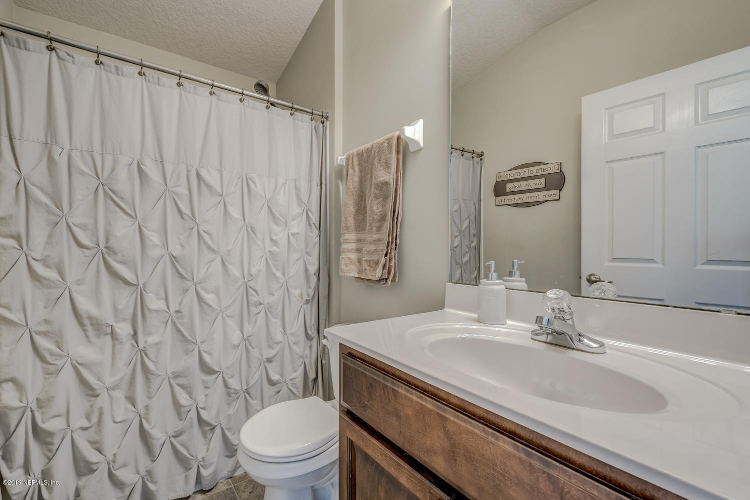 3948 Pipit Point Middleburg, FL 32068 - Photo 18 of 23 Guest Bath