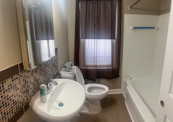 $1,800 | 8498 Trinity Street, Detroit, MI 48228