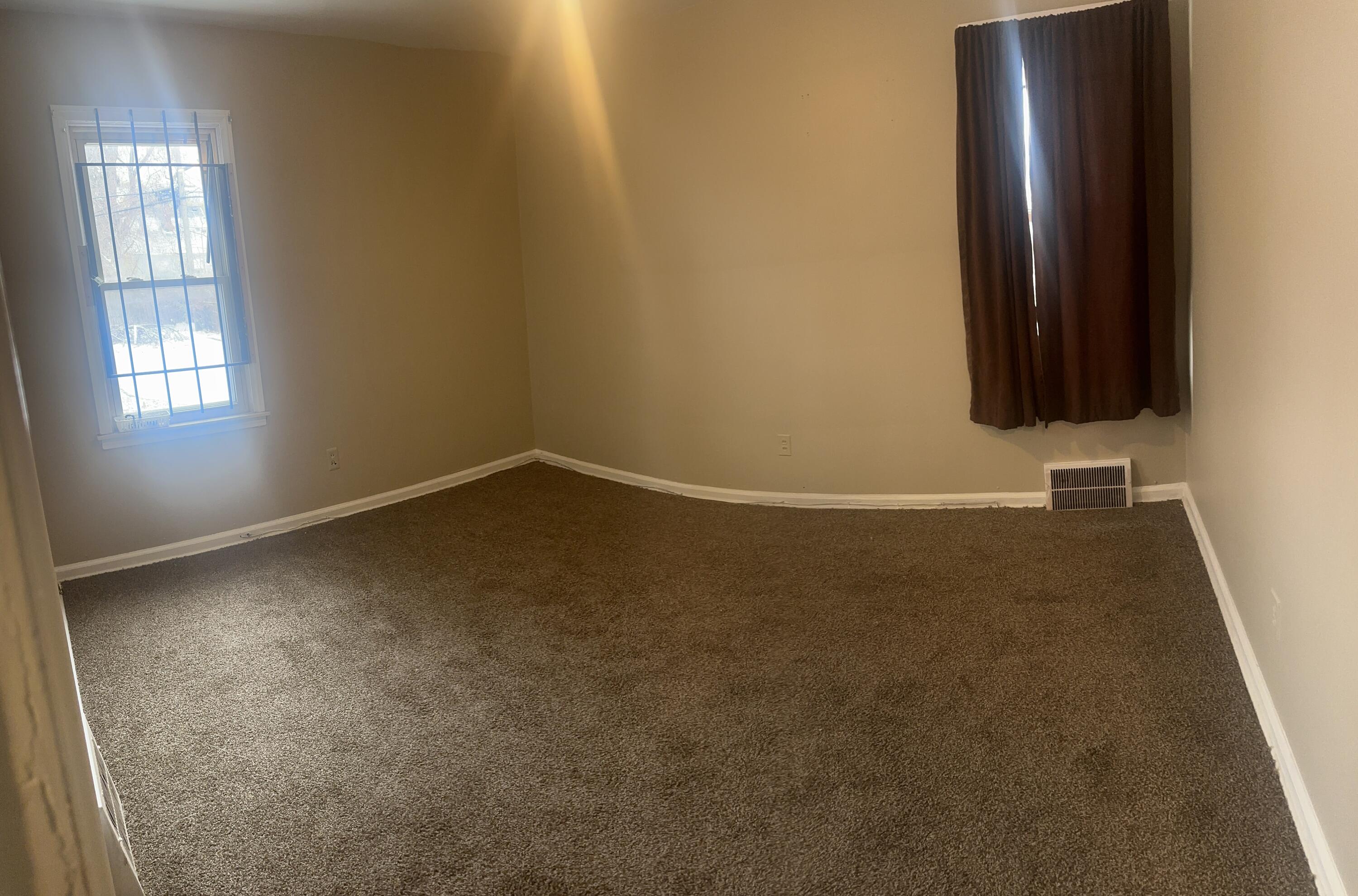 8498 Trinity Street Detroit, MI 48228 - Photo 5 of 10 IMG_4831