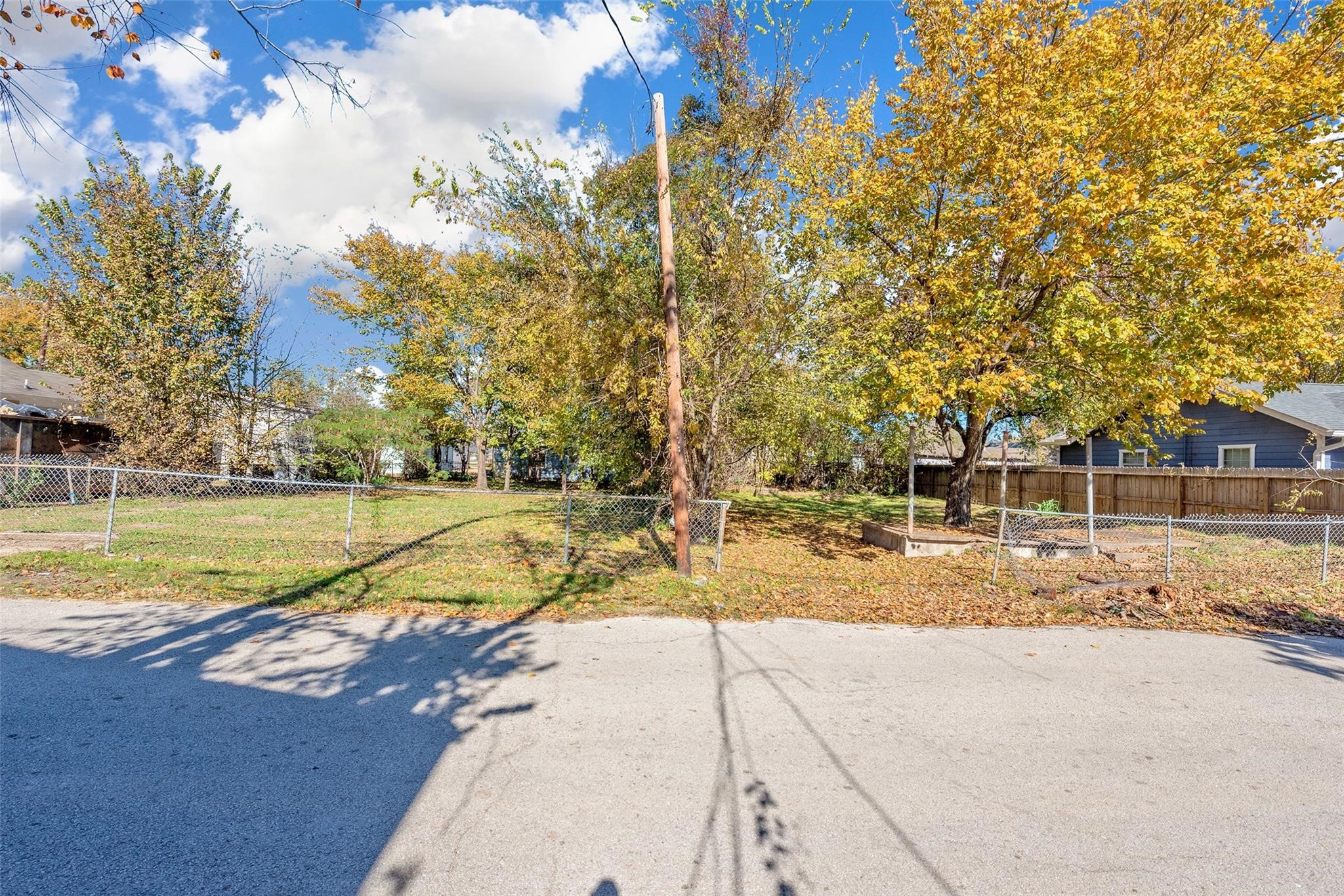 3209 Adelia Street Houston, TX 77026 - Photo 9 of 18 a view of a playground with basketball court