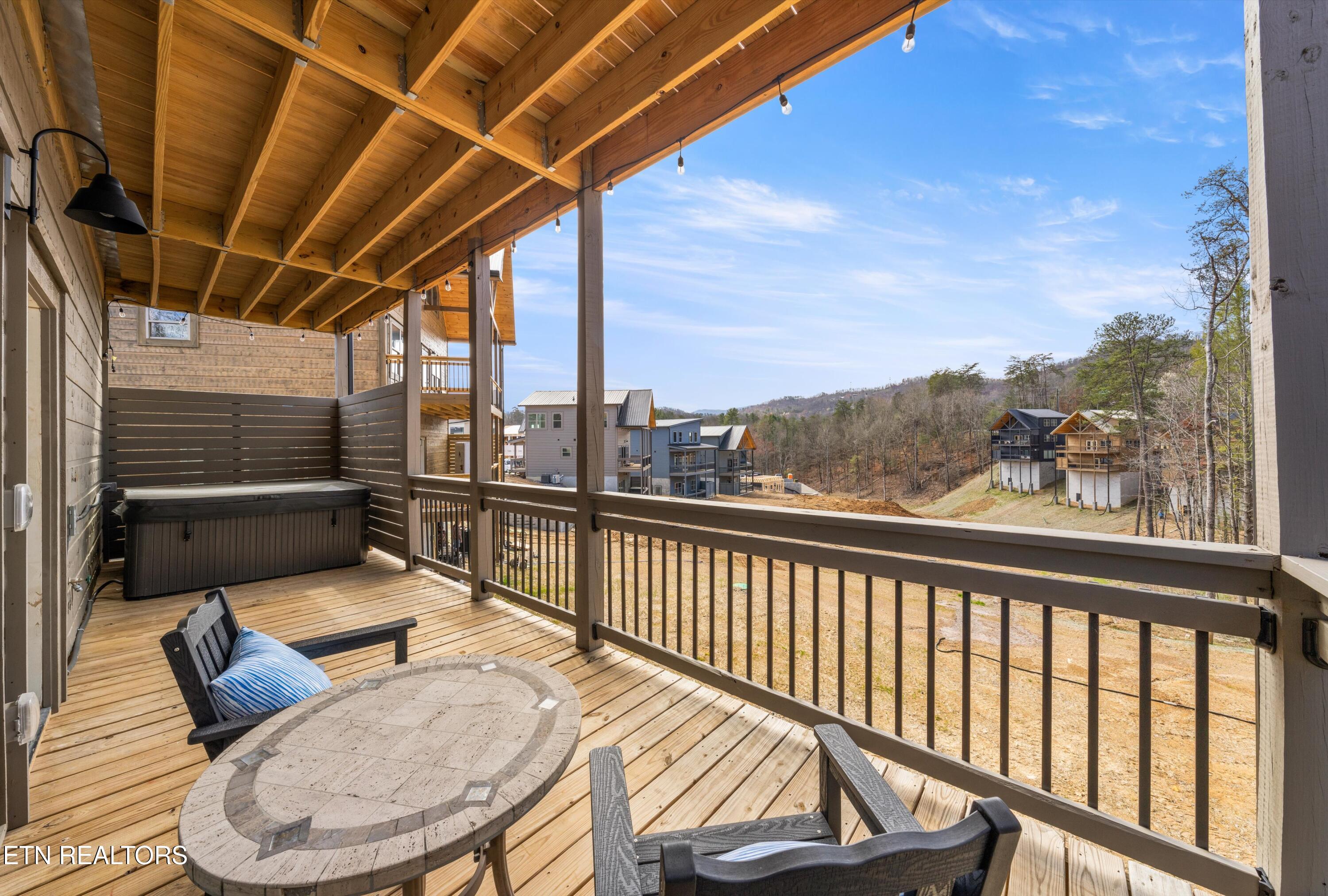 2876 Sequoia Road Pigeon Forge, TN 37863 - Photo 19 of 21 19_Hot_Tub