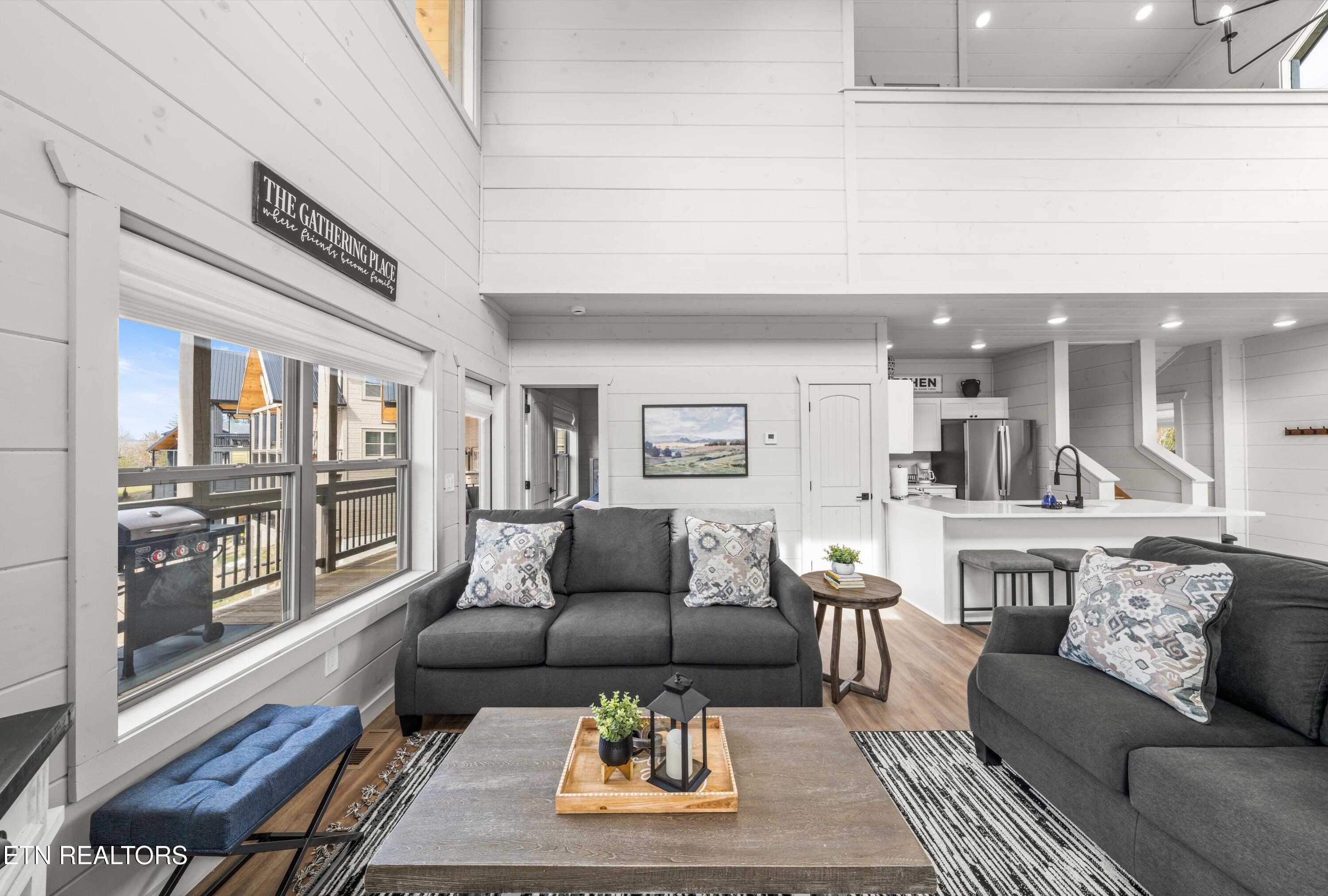 2876 Sequoia Road Pigeon Forge, TN 37863 - Photo 4 of 21 4_Living_Room