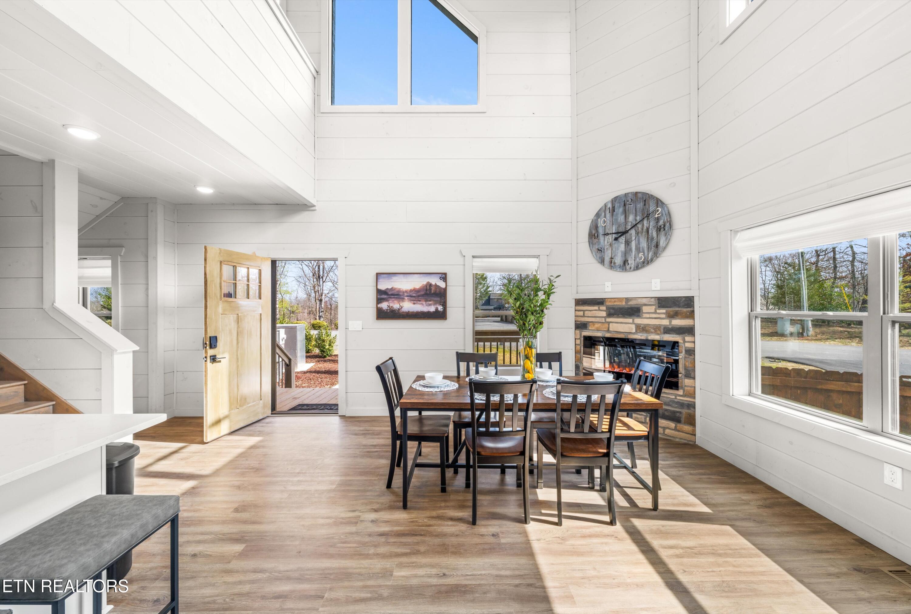 2876 Sequoia Road Pigeon Forge, TN 37863 - Photo 8 of 21 8_Dining_Room