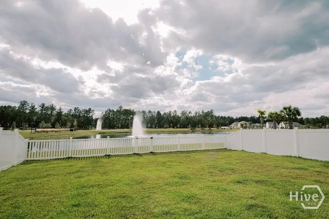 $2,700 | 123 Skylark Road, Bloomingdale, GA 31302