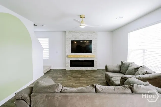 $2,700 | 123 Skylark Road, Bloomingdale, GA 31302