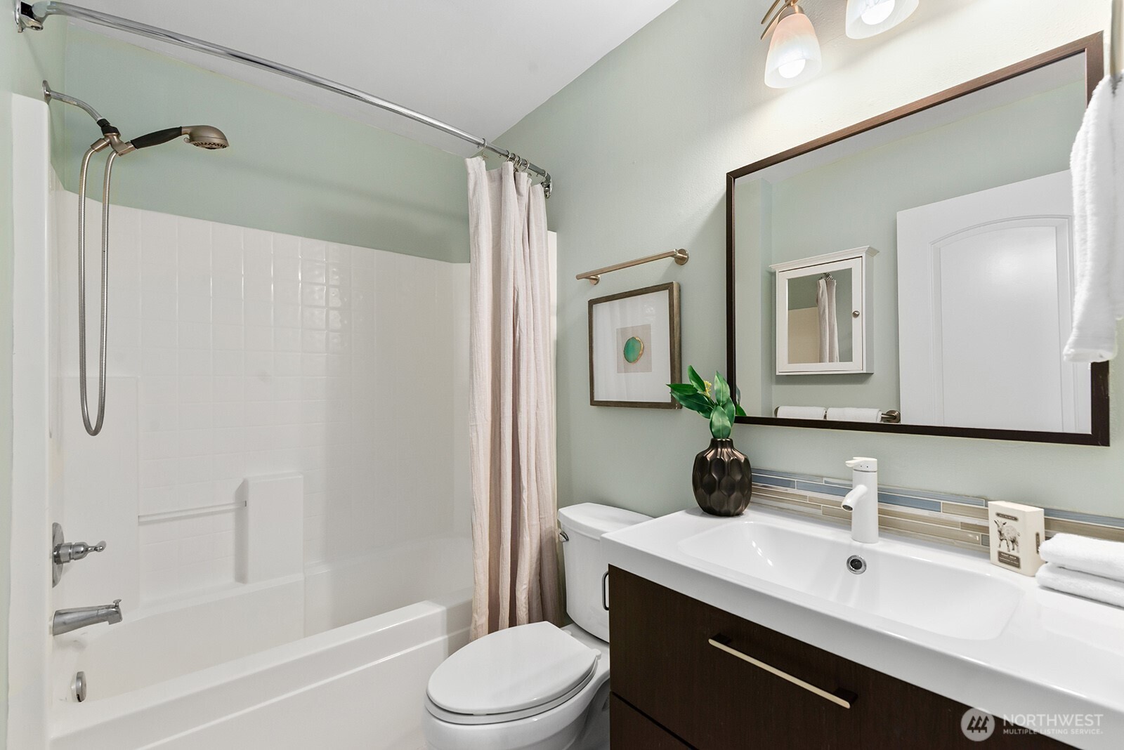 1706 Northeast 27th Place Renton, WA 98056 - Photo 23 of 27