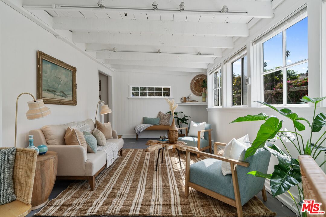 206 West Channel Road Santa Monica, CA 90402 - Photo 20 of 29 Gallery Image 20