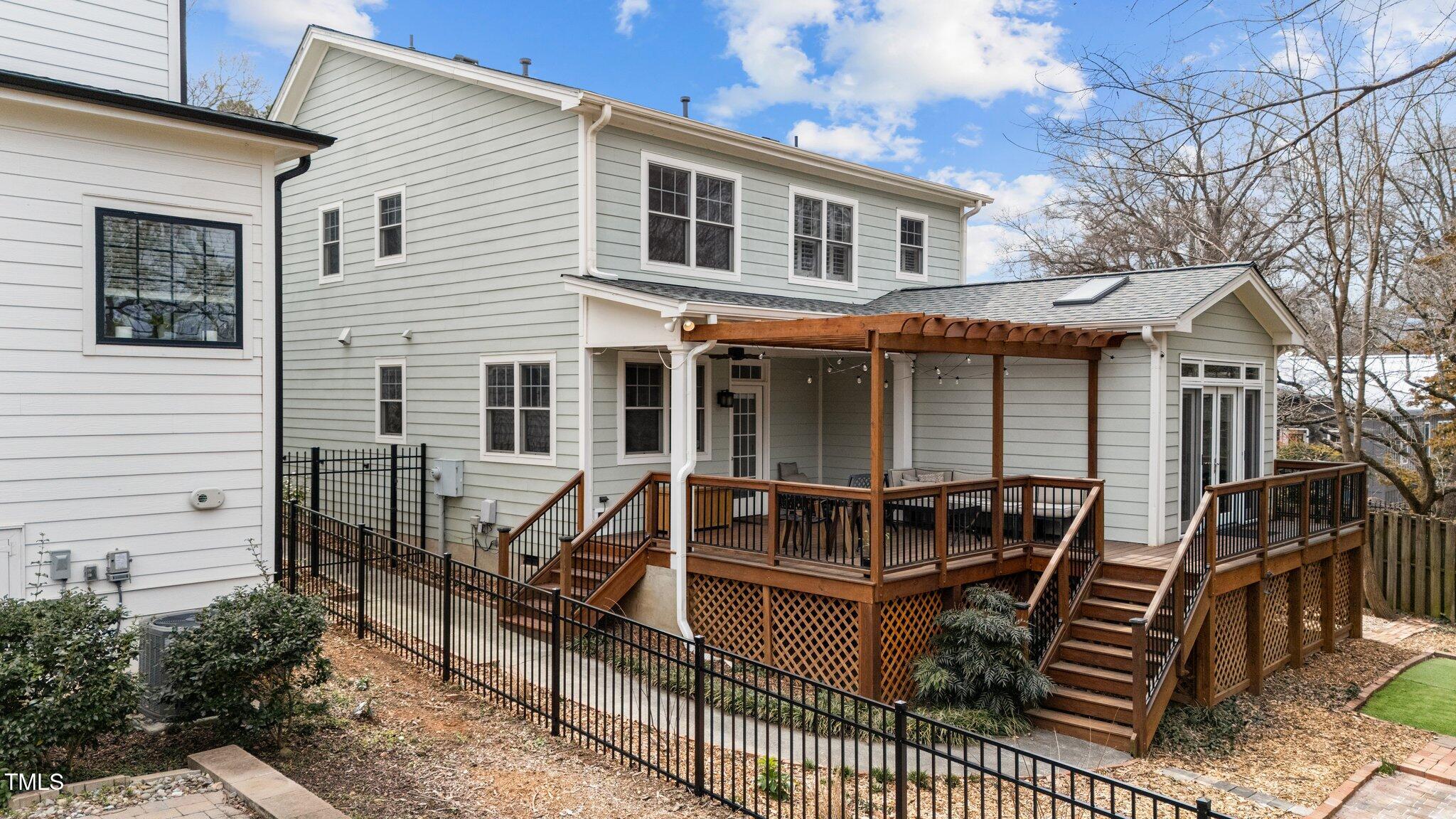 2506 Everett Avenue Raleigh, NC 27607 - Photo 33 of 45 17-web-or-mls-DJI_20250304125530_0088_D