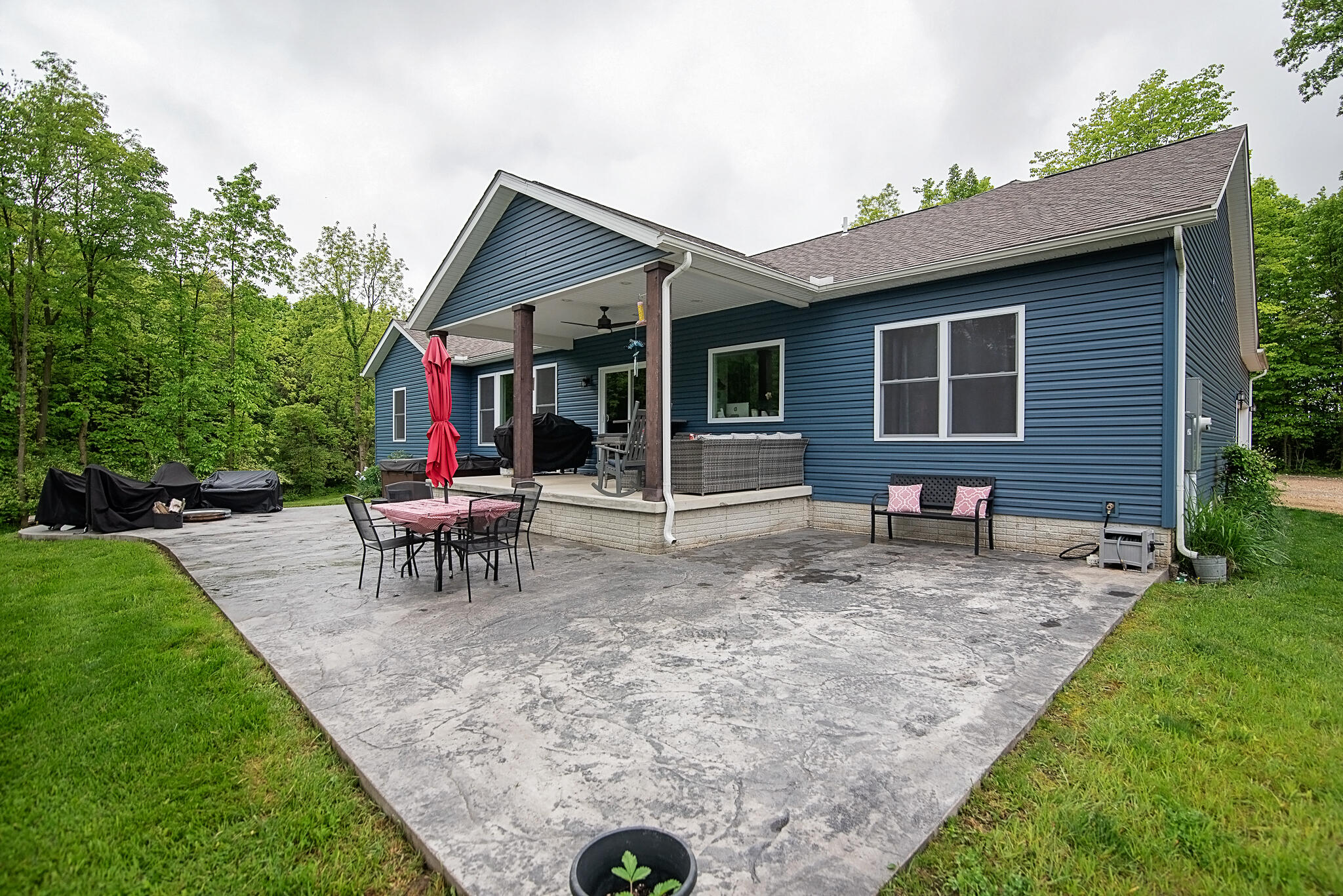 2301 Eris Road Urbana, OH 43078 - Photo 2 of 36