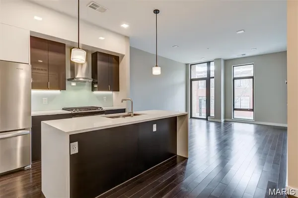 $1,775 | 4101 Laclede Avenue, Unit 314, St. Louis, MO 63108