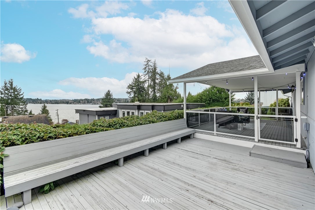 11311 Vernon Road Lake Stevens, WA 98258 - Photo 2 of 31 Gallery Image 2