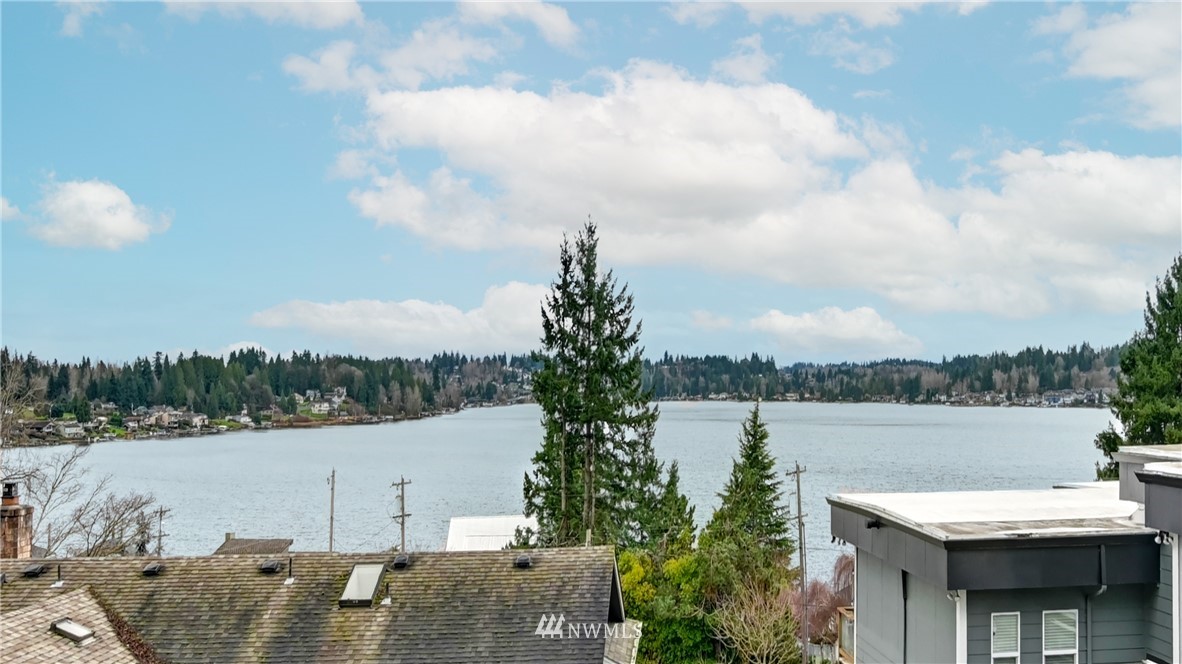 11311 Vernon Road Lake Stevens, WA 98258 - Photo 6 of 31 Gallery Image 6