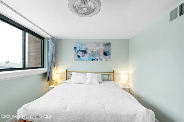 $1,800 | 220 Linden Street, Unit 503, Scranton, PA 18503