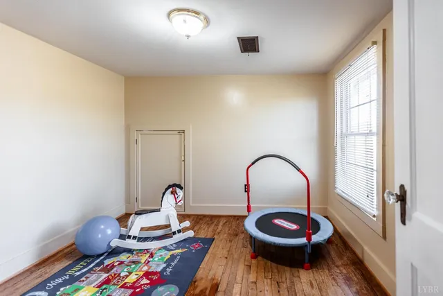 $265,000 | 1439 Meadow Drive, Appomattox, VA 24522