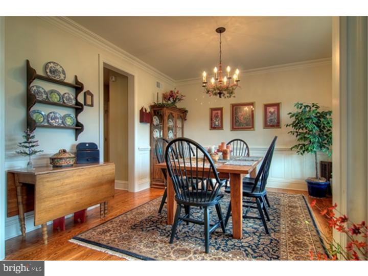 1041 North Church Road Reading, PA 19608 - Photo 6 of 19 Dining Room