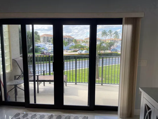 $5,500 | 901 Seafarer Circle, Unit 202, Jupiter, FL 33477