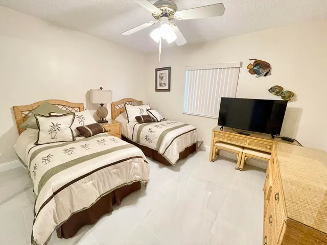 $5,500 | 901 Seafarer Circle, Unit 202, Jupiter, FL 33477