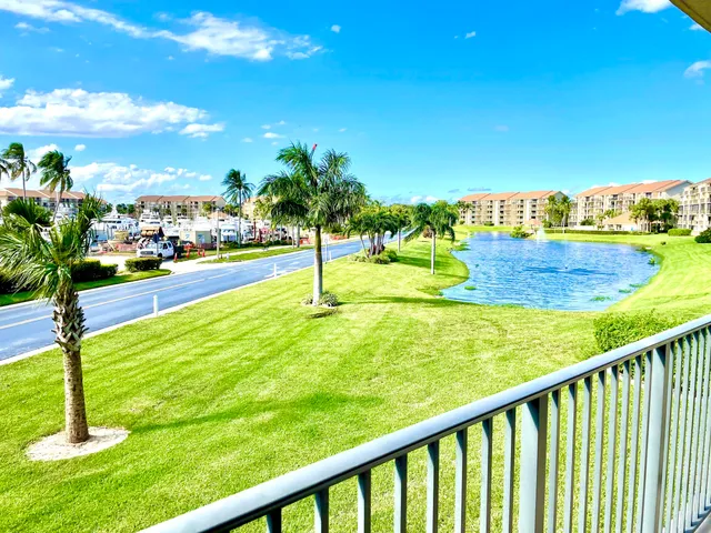 $5,500 | 901 Seafarer Circle, Unit 202, Jupiter, FL 33477
