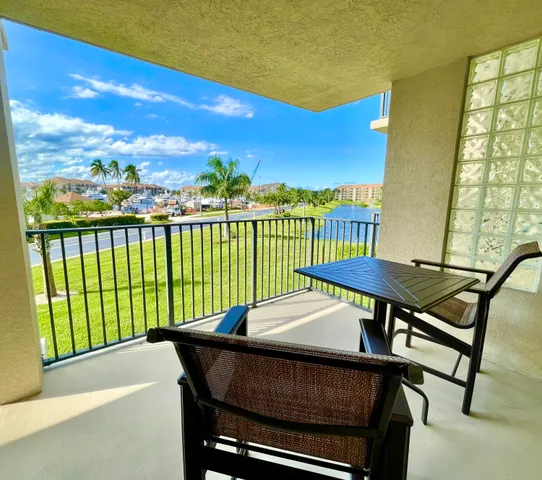 $5,500 | 901 Seafarer Circle, Unit 202, Jupiter, FL 33477