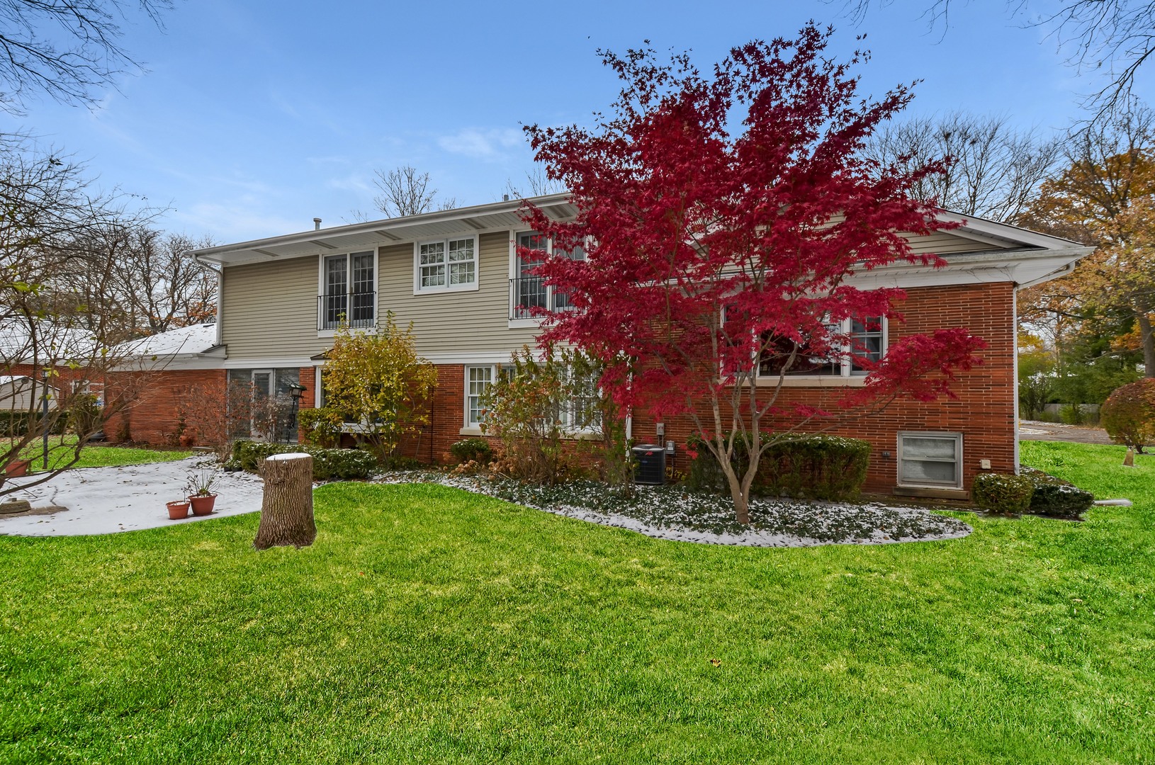 844 Juniper Road Glenview, IL 60025 - Photo 2 of 8