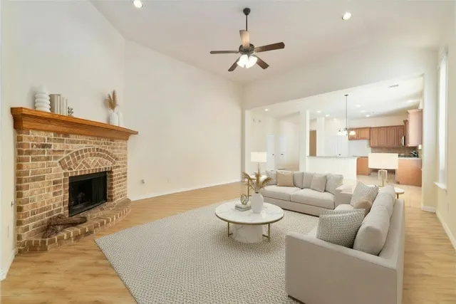 $2,500 | 16726 Aliana Lakes Court, Richmond, TX 77407