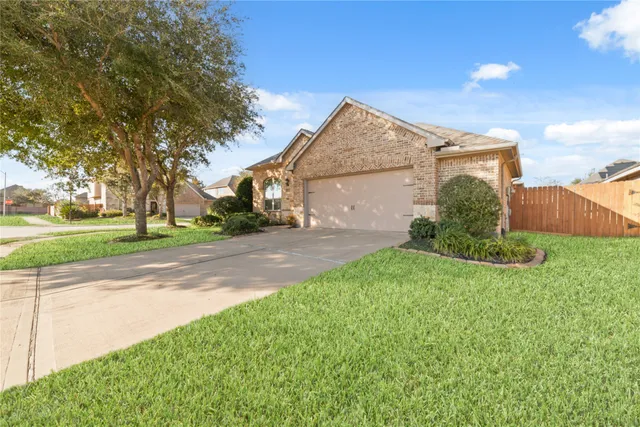 $2,500 | 16726 Aliana Lakes Court, Richmond, TX 77407