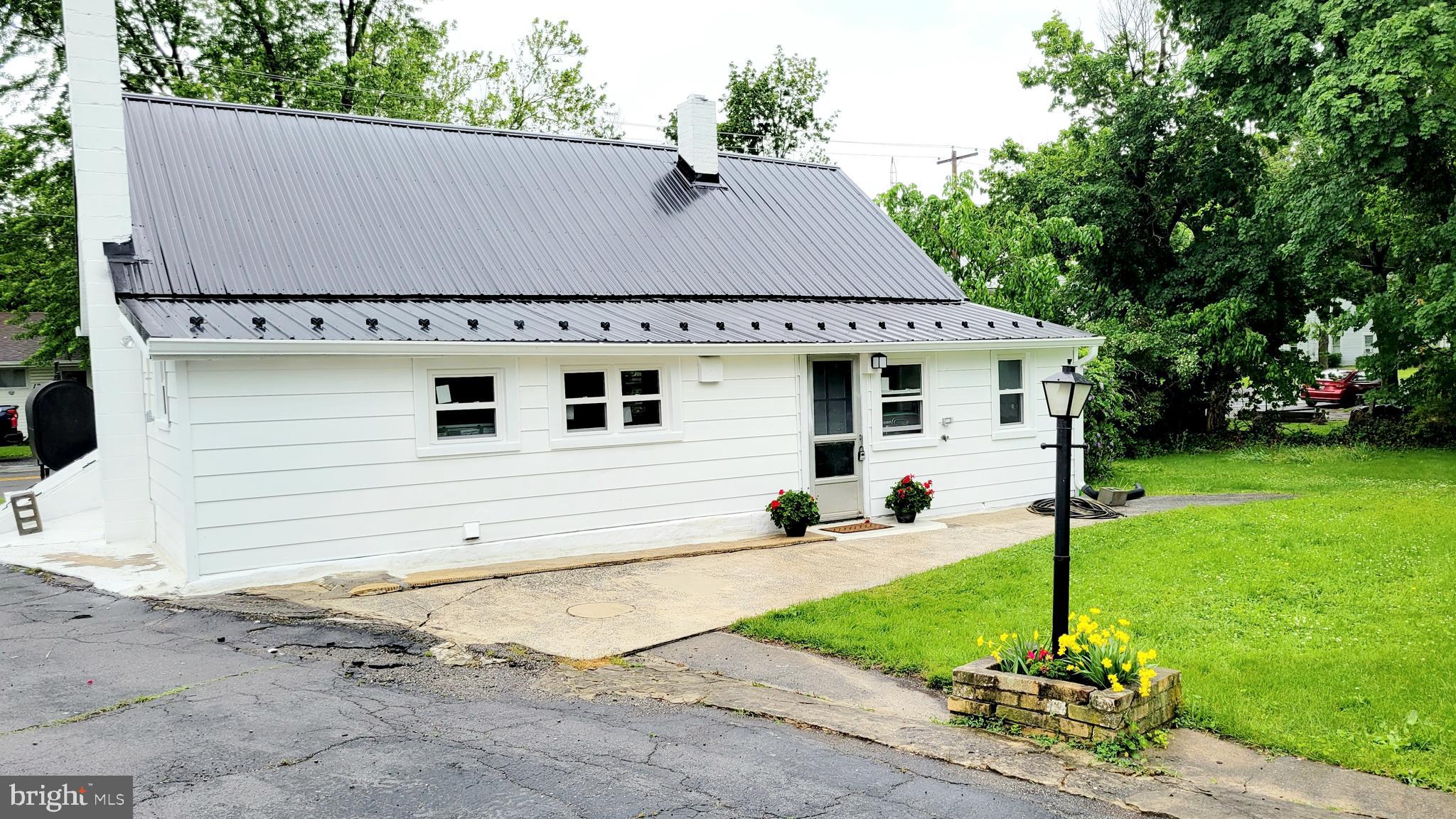12013 Mapleville Road Cavetown, MD 21783 - Photo 4 of 25 Rear entrance