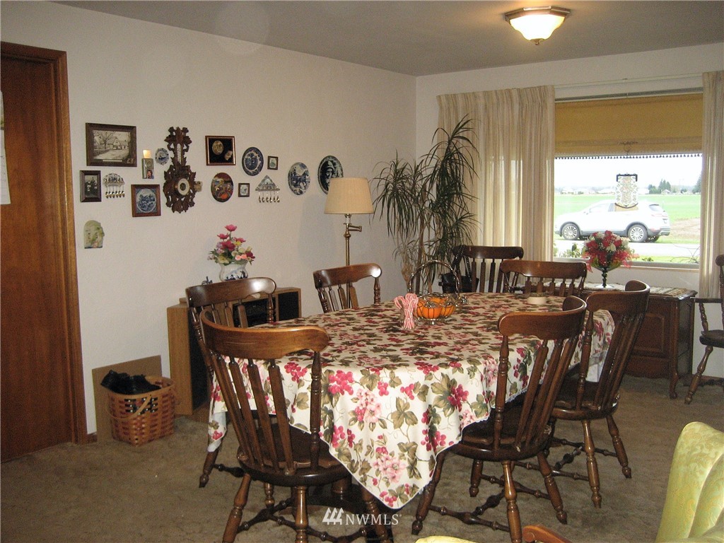 19019 Burkland Road Mount Vernon, WA 98274 - Photo 11 of 20 Gallery Image 11