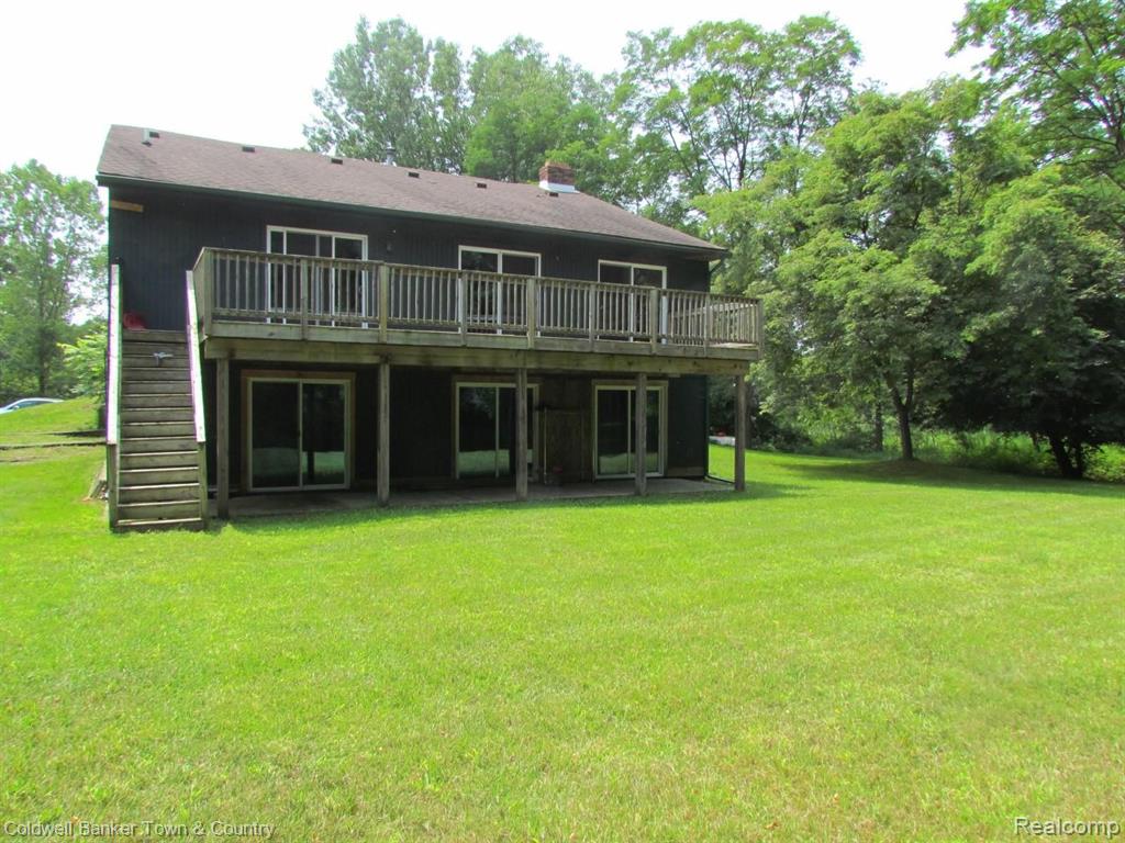 3962 Fisher Road Howell, MI 48855 - Photo 3 of 27