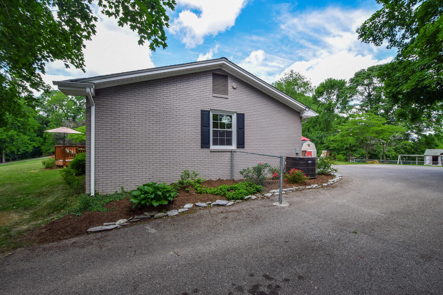 5419 Castle Rock Road Roanoke, VA 24018 - Photo 29 of 37 5419 Castle Rock Rd Cave-large-027-30-Ph