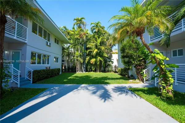 $2,100 | 1185 98th Street, Unit 7, Bay Harbor Islands, FL 33154
