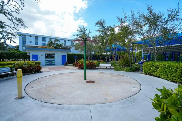 $2,100 | 1185 98th Street, Unit 7, Bay Harbor Islands, FL 33154
