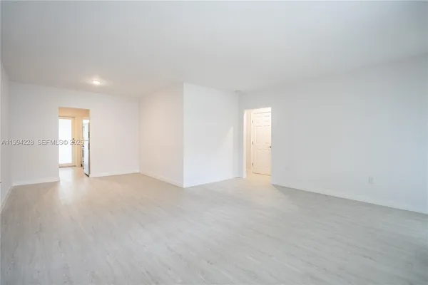 $2,100 | 1185 98th Street, Unit 7, Bay Harbor Islands, FL 33154