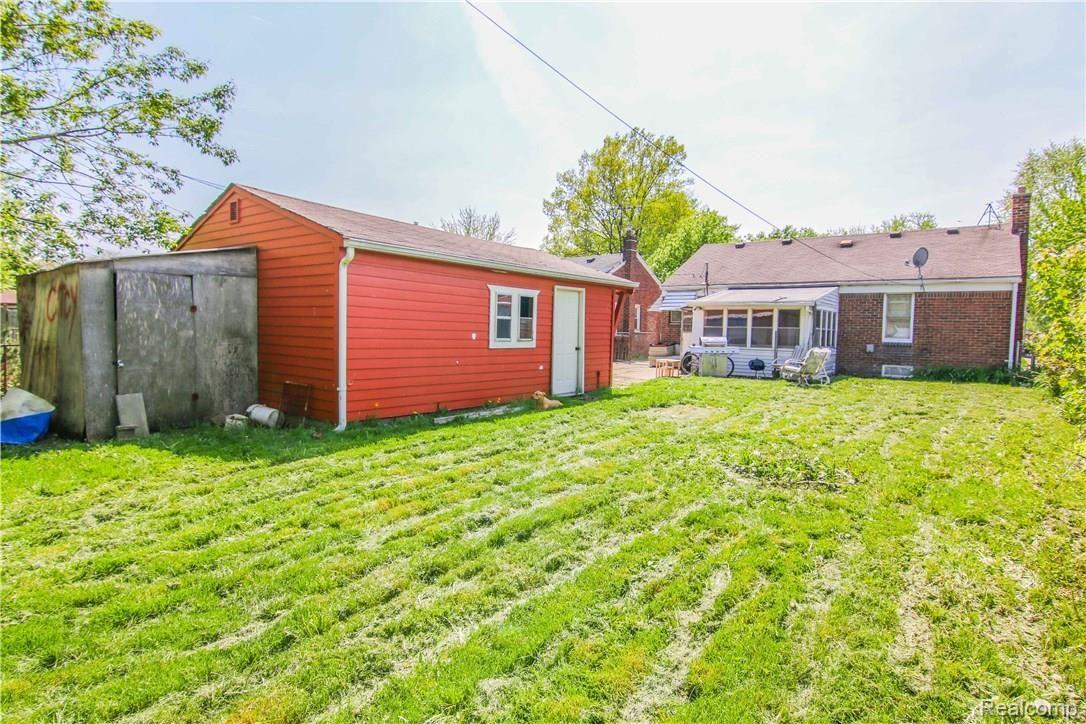 205 Shadowlawn Street Inkster, MI 48141 - Photo 17 of 18 untitled (34 of 35).jpg