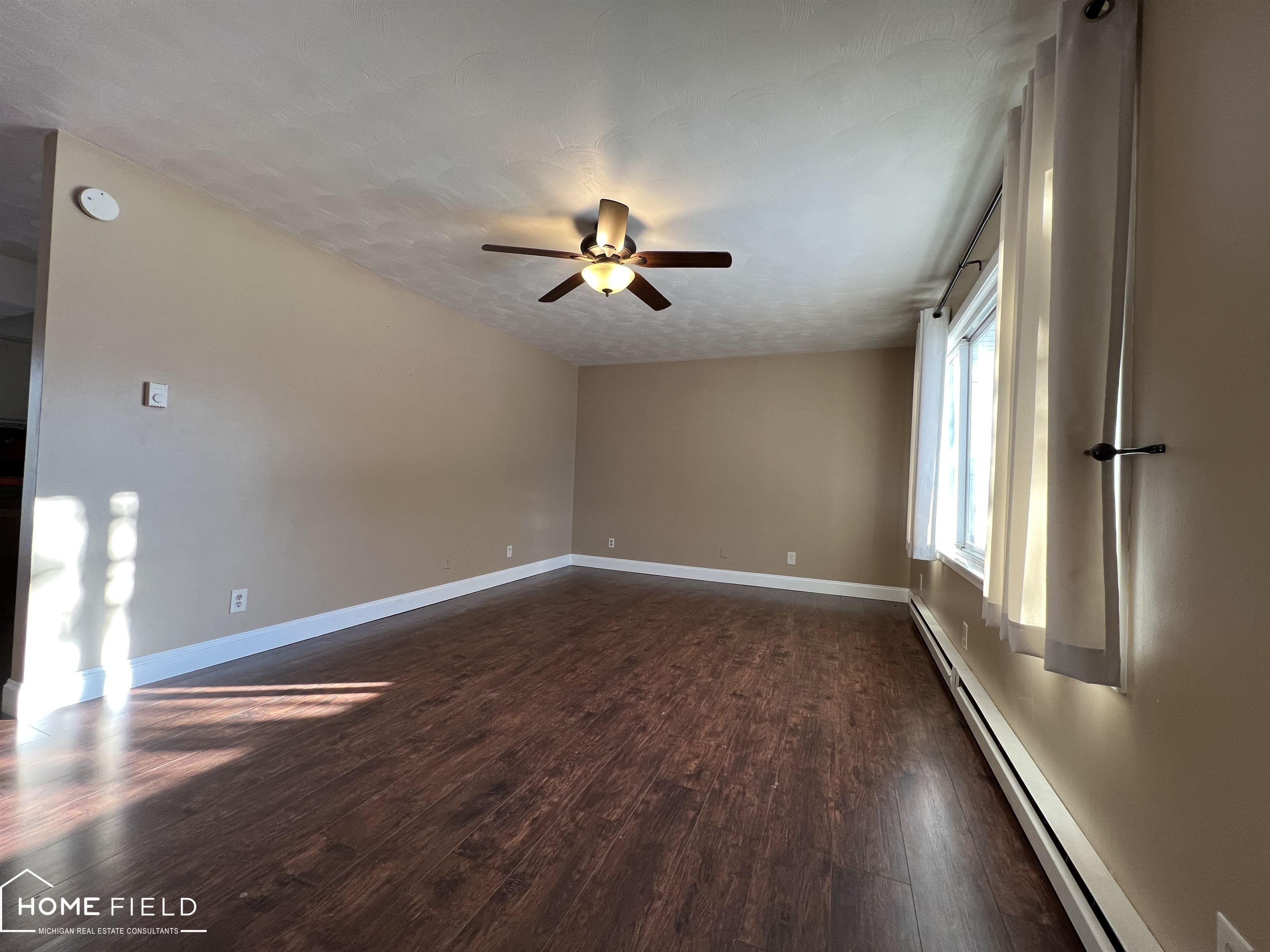 8718 West Krouse Road Ovid, MI 48866 - Photo 4 of 28 50127106-3.JPG