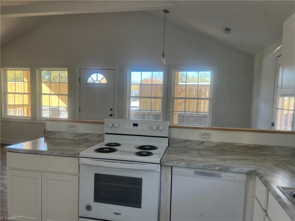 505 Kent Court High Point, NC 27260 - Photo 8 of 16