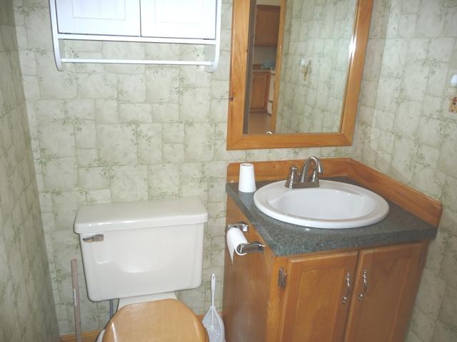 12 Old Rte 26 South Paris, ME 04281 - Photo 20 of 32 Bathroom.