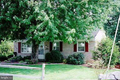 928 Linwood Road Hagerstown, MD 21740 - Photo 1 of 7 Exterior (Main)