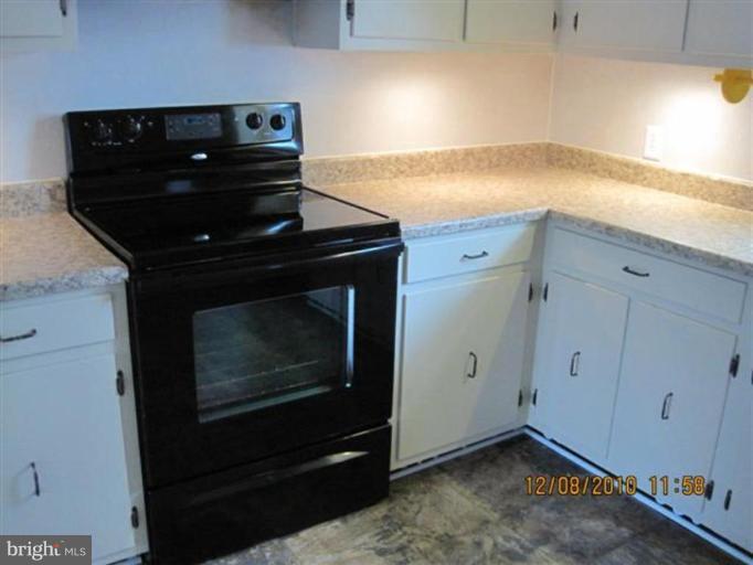 928 Linwood Road Hagerstown, MD 21740 - Photo 2 of 7 Kitchen