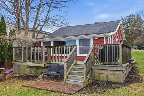 $425,000 | 5511 Cottonwood Drive, Groveland, NY 14435